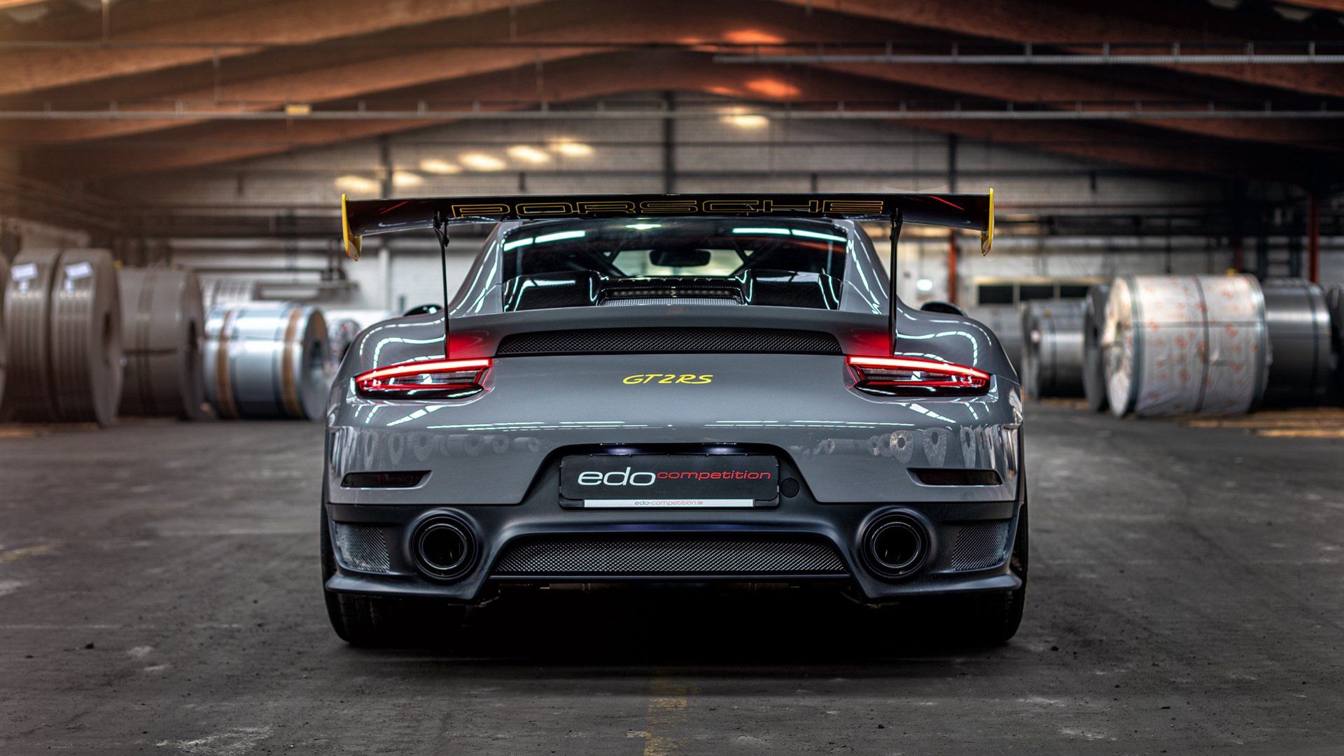 _红土挑战赛：泥土之上演绎速度与技巧的盛宴_，红土是红泥吗