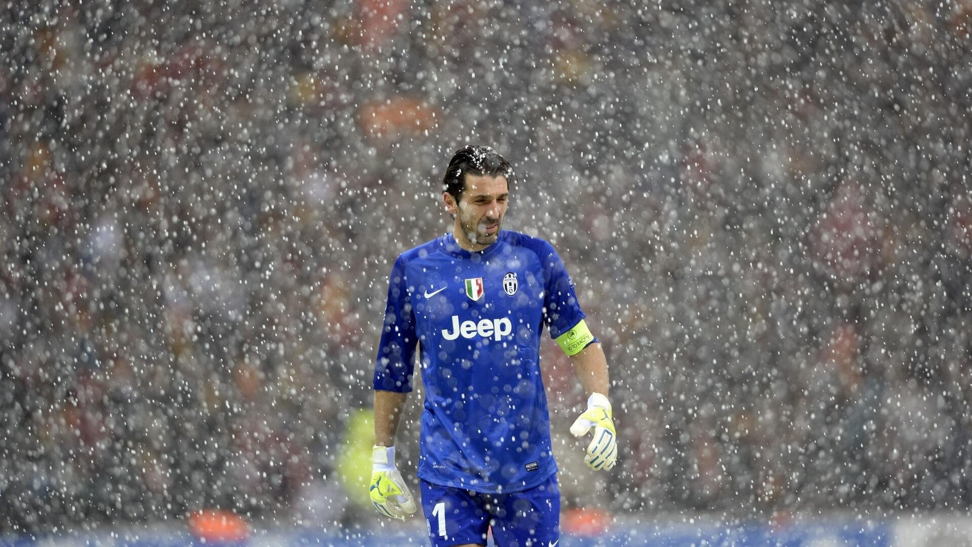 爱游戏下载-自由泳接力冲刺突尼斯赢得掌声，4×200自由泳接力全程回放